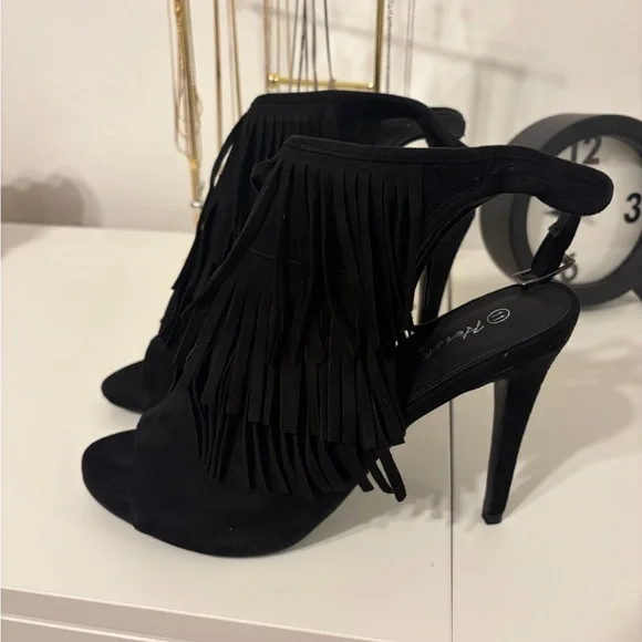 Brand New Black Fringe Heels - Picture 1 of 3